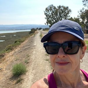 Meet your Posher, Marcela